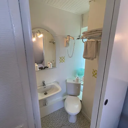 Clair Logis Hotel 2*