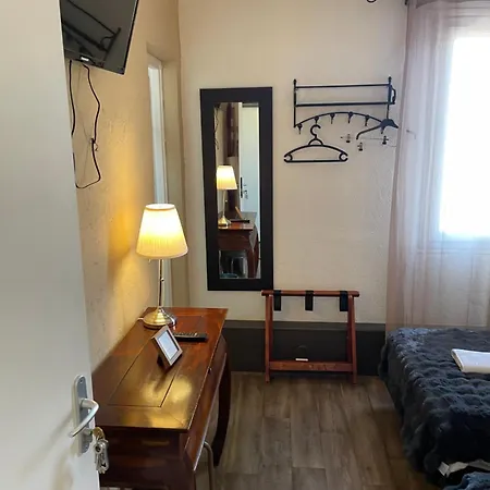 Clair Logis Hotel 2*