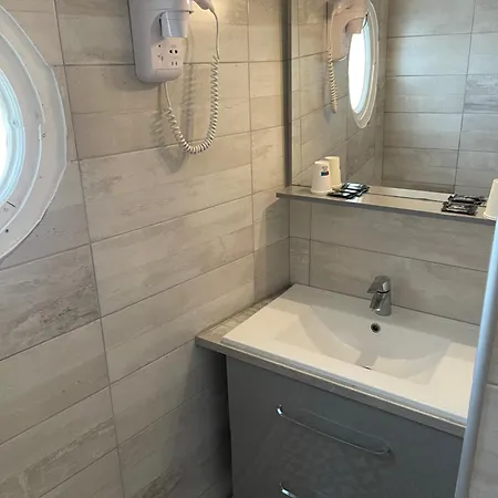 Clair Logis Otel 2*