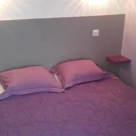 Clair Logis Hotel 2*